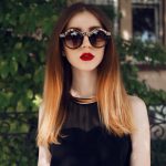 Portrait,Of,A,Beautiful,And,Fashionable,Girl,In,Sunglasses,With